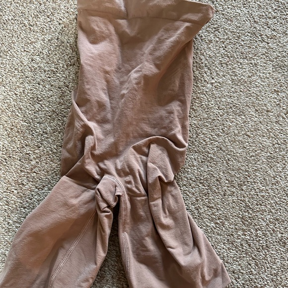 Spanx seemless higher power shorts - Picture 5 of 6